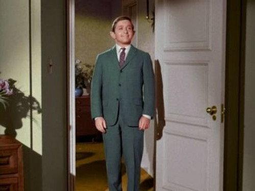 undefined Season 1 Episode 36 - Cousin Edgar