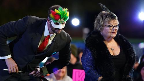 Holey Moley Season 1 Episode 4 - The Greatest Show on Turf