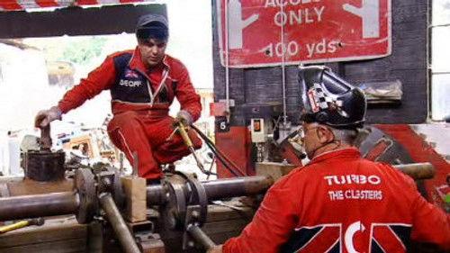 Scrapheap Challenge Season 9 Episode 13 - Christmas Special: Paddle Boats