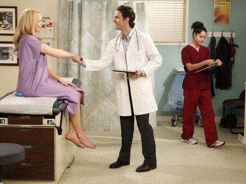 Are You There, Chelsea? Season 1 Episode 5 - The Gynecologist