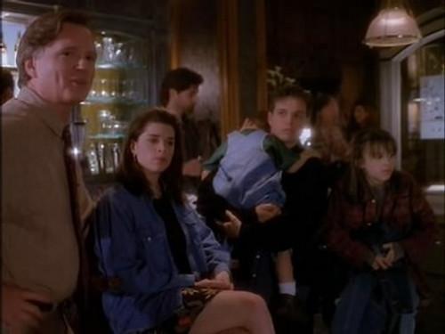 Party of Five Season 2 Episode 22 - Spring Breaks (2)