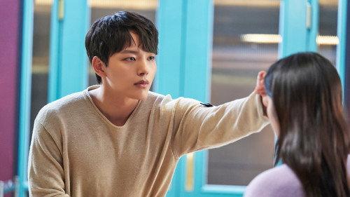 Link: Eat, Love, Kill Season 1 Episode 14 - An Ordinary Evil