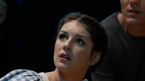 90210 Season 5 Episode 11 - We're Not Not in Kansas Anymore