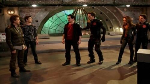 Lab Rats Season 2 Episode 14 - Bionic Showdown (1)