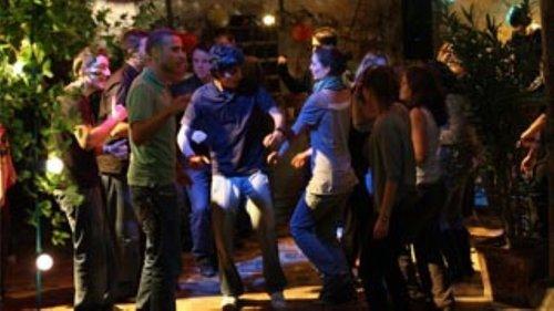 Fais pas ci, fais pas ça Season 1 Episode 6 - L'anniversaire des filles