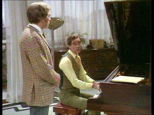 Bowler Season 1 Episode 6 - On the Fiddle