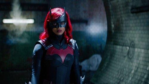 Batwoman Season 2 Episode 1 - What Happened to Kate Kane?