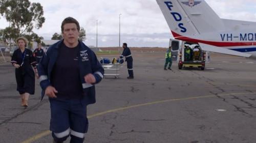 RFDS: Royal Flying Doctor Service Season 1 Episode 2 - Episode 2