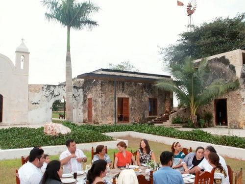 Pati's Mexican Table Season 5 Episode 1 - Chachi’s Champotón Kitchen