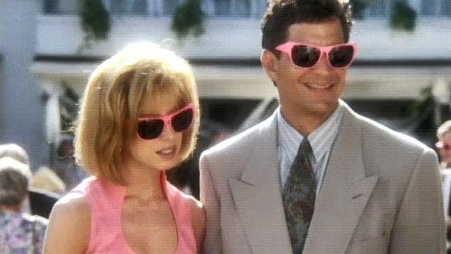 Sisters Season 3 Episode 1 - Sunstroke