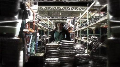 undefined Season 5 Episode 14 - Sneakerhead