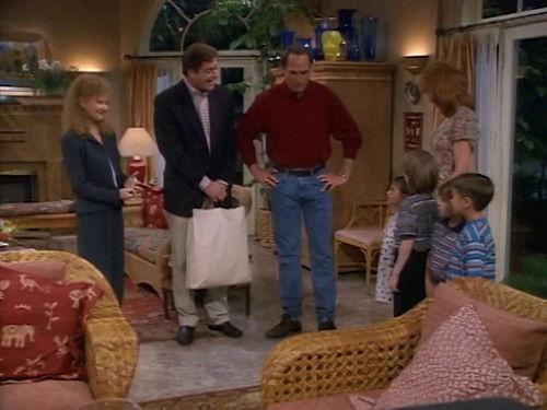 Coach Season 8 Episode 14 - Nice Guys Get Cut