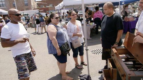 Flea Market Flip Season 10 Episode 10 - Sock It to Me!