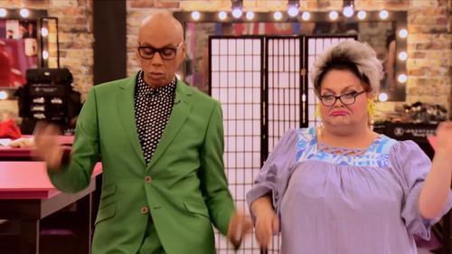 RuPaul's Drag Race Season 7 Episode 3 - ShakesQueer