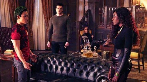 Titans Season 3 Episode 8 - Home