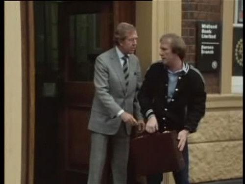 Minder Season 3 Episode 9 - Why Pay Tax ?