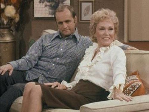The Bob Newhart Show Season 1 Episode 4 - Mom, I L-L-Love You