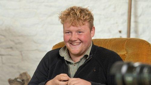 Clarkson's Farm Season 1 Episode 7 - Fluffing