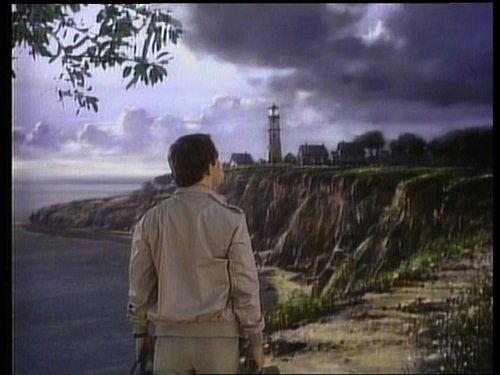 The Twilight Zone Season 1 Episode 11 - The Beacon / One Life, Furnished in Early Poverty