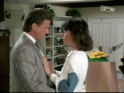 Scarecrow and Mrs. King Season 4 Episode 21 - A Matter of Choice