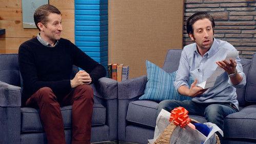Comedy Bang! Bang! Season 4 Episode 5 - Simon Helberg wears a Sky Blue Button Down and Jeans