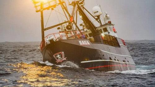 Deadliest Catch Season 16 Episode 11 - Chase Boat Rescue