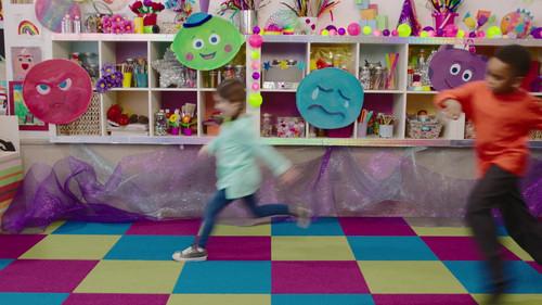 Creative Galaxy Season 2 Episode 22 - Epiphany's Dino Dance