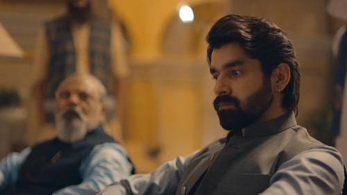 Yeh Kaali Kaali Ankhein Season 1 Episode 3 - Bandook Aur Hawaii Chappal