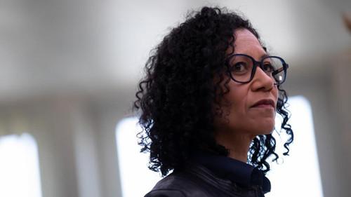 Banking District Season 2 Episode 3 - In pursuit of the red diamond