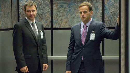 undefined Season 5 Episode 7 - Circle Us