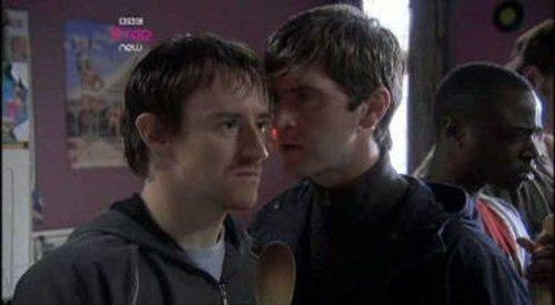 Ideal Season 4 Episode 5 - The War