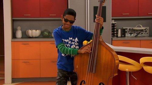 Lab Rats Season 1 Episode 19 - Concert in a Can