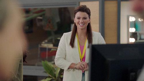 Power Rangers Season 28 Episode 19 - The Makeover