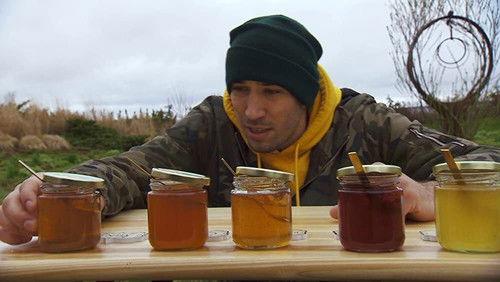 The Amazing Race Canada Season 7 Episode 10 - He's Basically a Hound