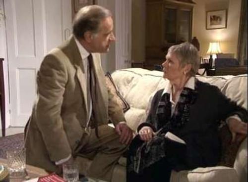 As Time Goes By Season 4 Episode 5 - Welcome News