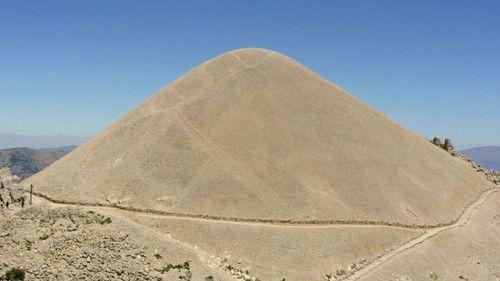 What on Earth? Season 10 Episode 10 - Lair of the Living God