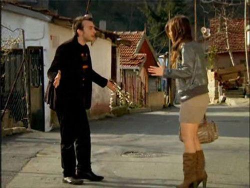 Leyla and Mecnun Season 1 Episode 9 - Sihirbaz