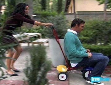 Flipping Out Season 2 Episode 8 - Back in the Market