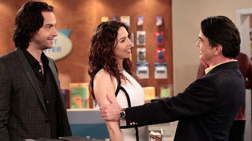 Whitney Season 1 Episode 22 - Something Black, Something Blue