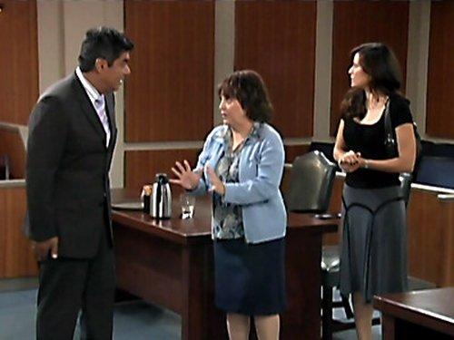 George Lopez Season 6 Episode 4 - George Testi-Lies for Benny