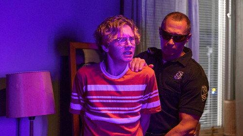 Bert Season 1 Episode 3 - Olagligt ful