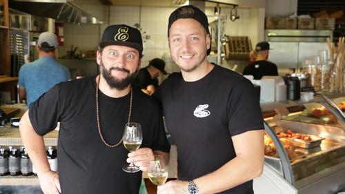 Chiller au Québec avec Félipé Season 2 Episode 10 - Episode 10