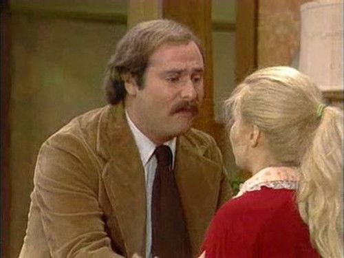 All in the Family Season 8 Episode 23 - The Dinner Guest