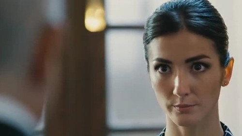 Ingobernable Season 1 Episode 8 - Spiral Into Hell