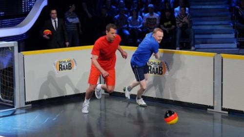 Schlag den Raab Season 1 Episode 22 - Episode 22