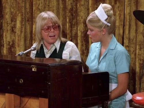 The Odd Couple Season 5 Episode 9 - The Paul Williams Show