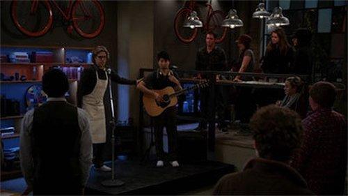 The Neighbors Season 2 Episode 14 - Man, Actually