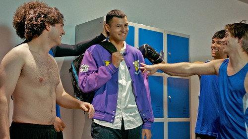 Single, Out Season 4 Episode 4 - Hot Blooded