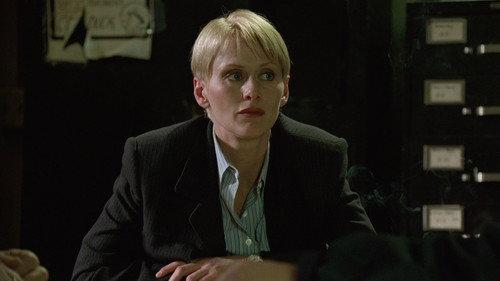 NYPD Blue Season 5 Episode 15 - Don't Kill the Messenger