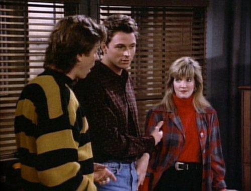 Wings Season 2 Episode 12 - Airport '90